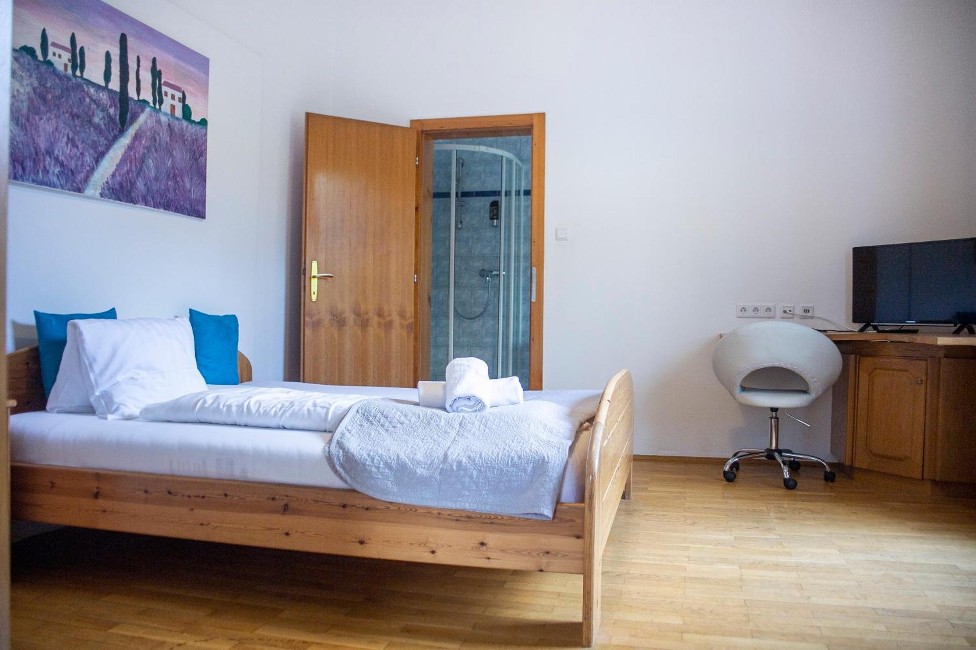 Trend Lokal-Rooms-Bar Frohnleiten Luaran gambar