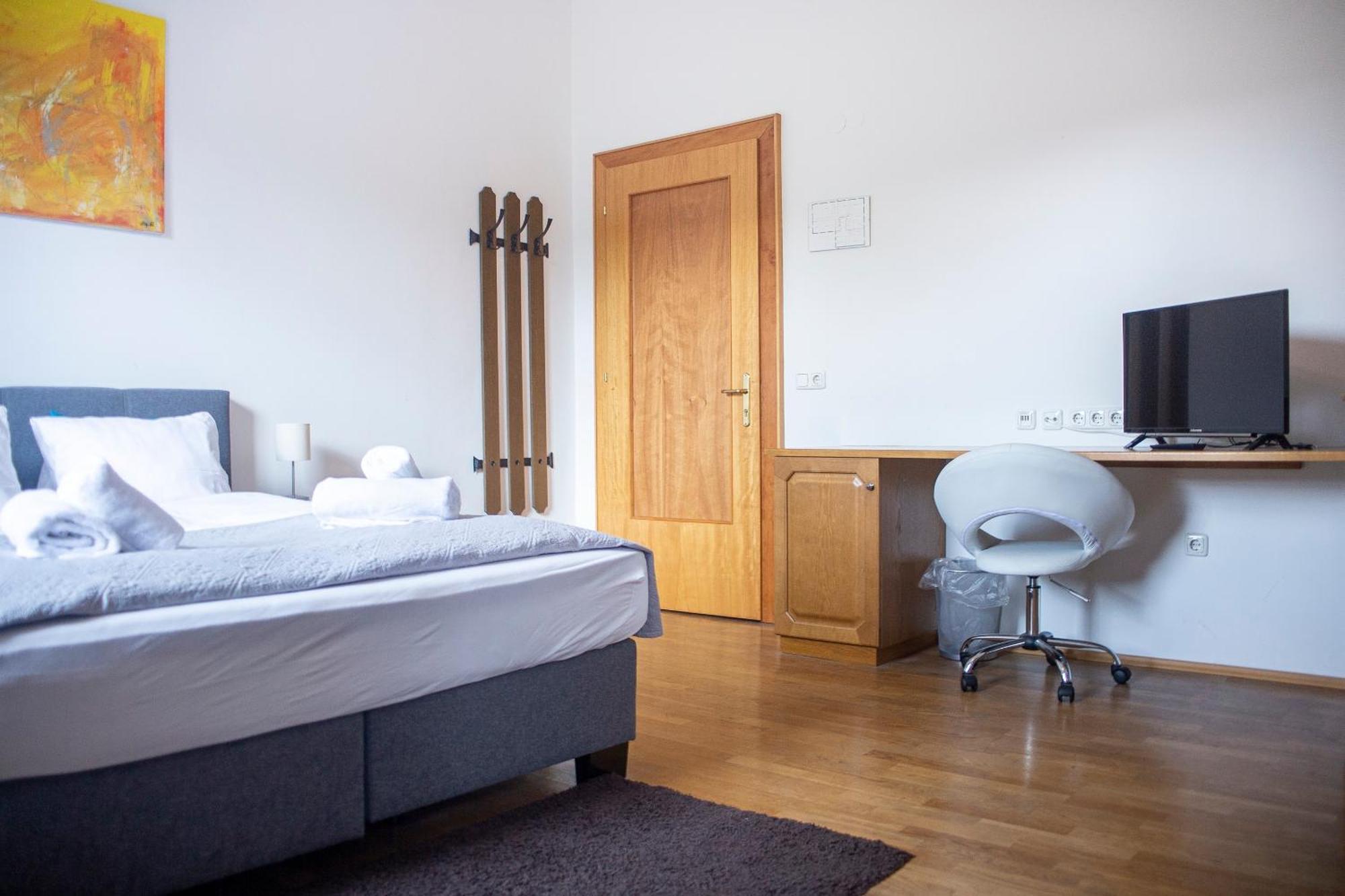 Trend Lokal-Rooms-Bar Frohnleiten Luaran gambar