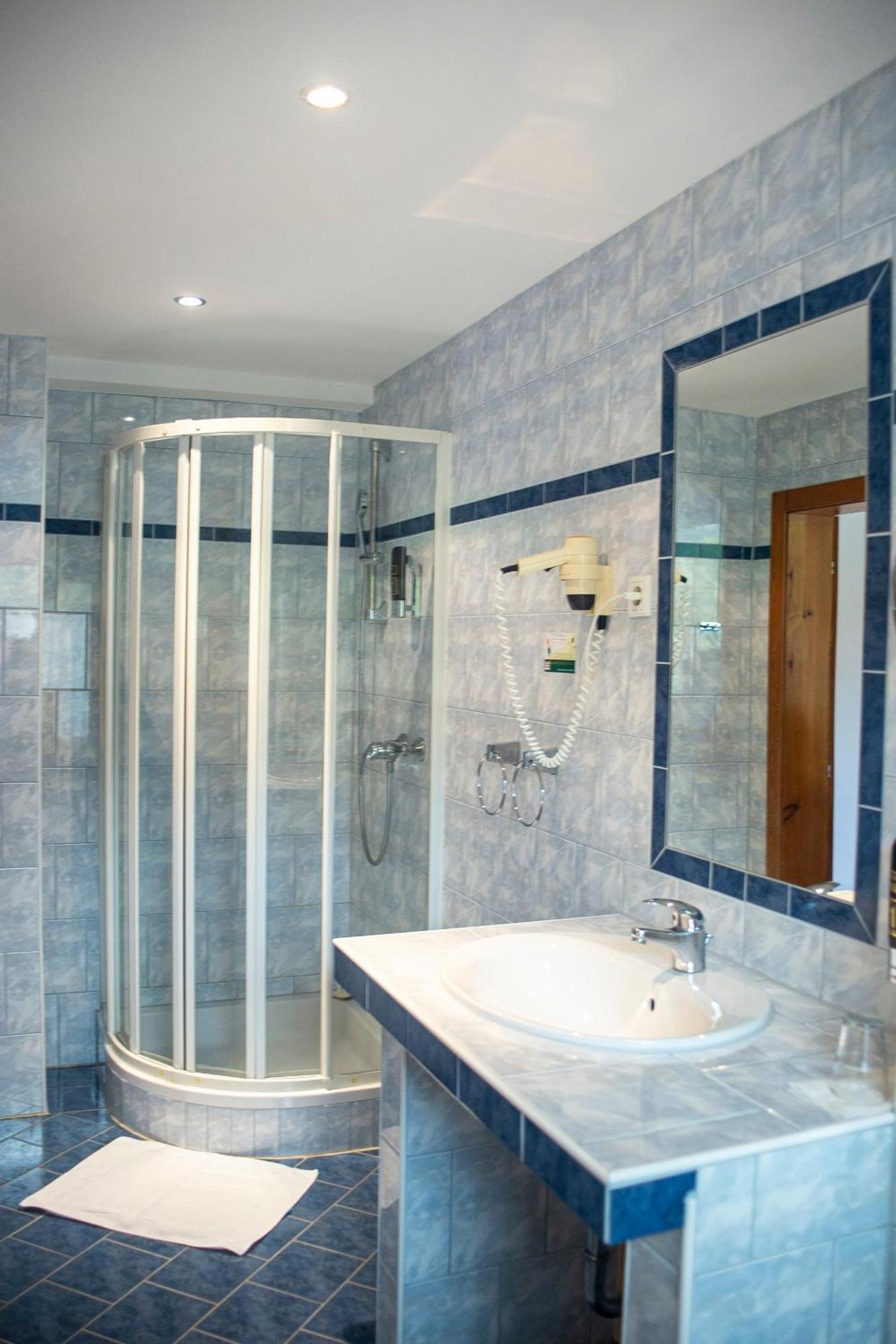 Trend Lokal-Rooms-Bar Frohnleiten Luaran gambar